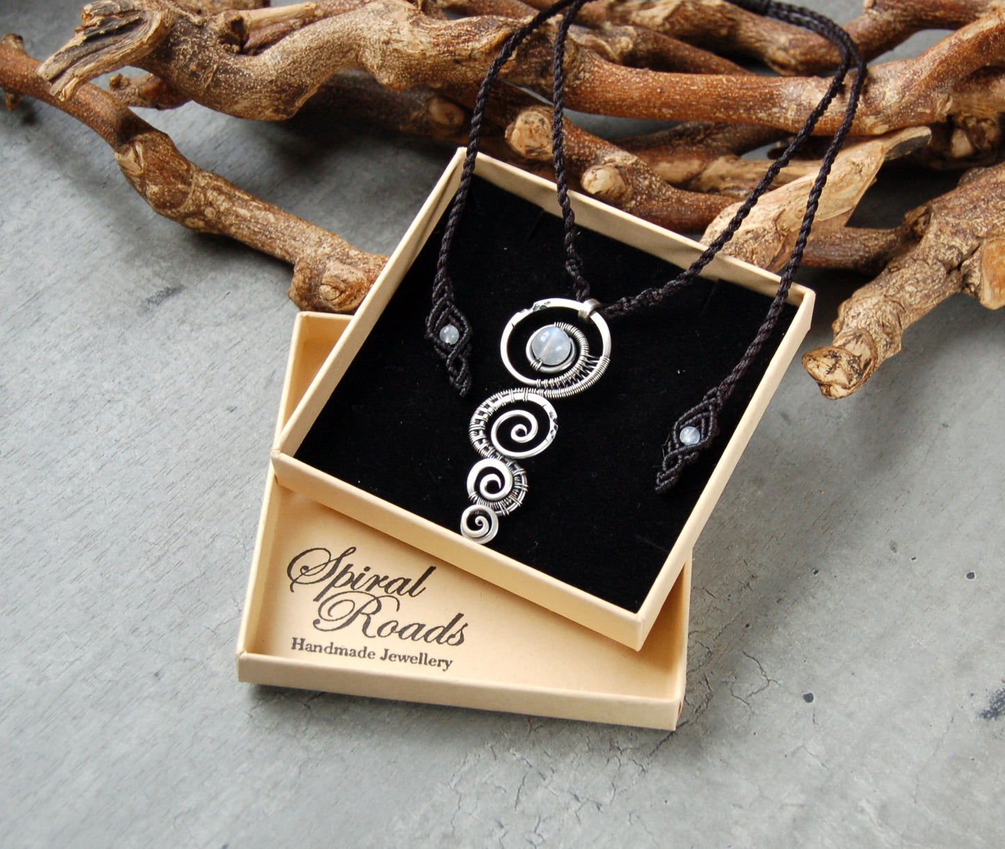 Wire wrapped pendant in gift box
