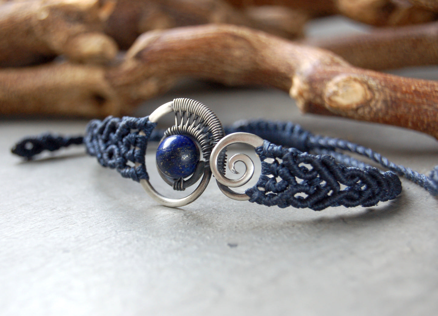 macrame bracelet with Silver and Lapis Lazuli