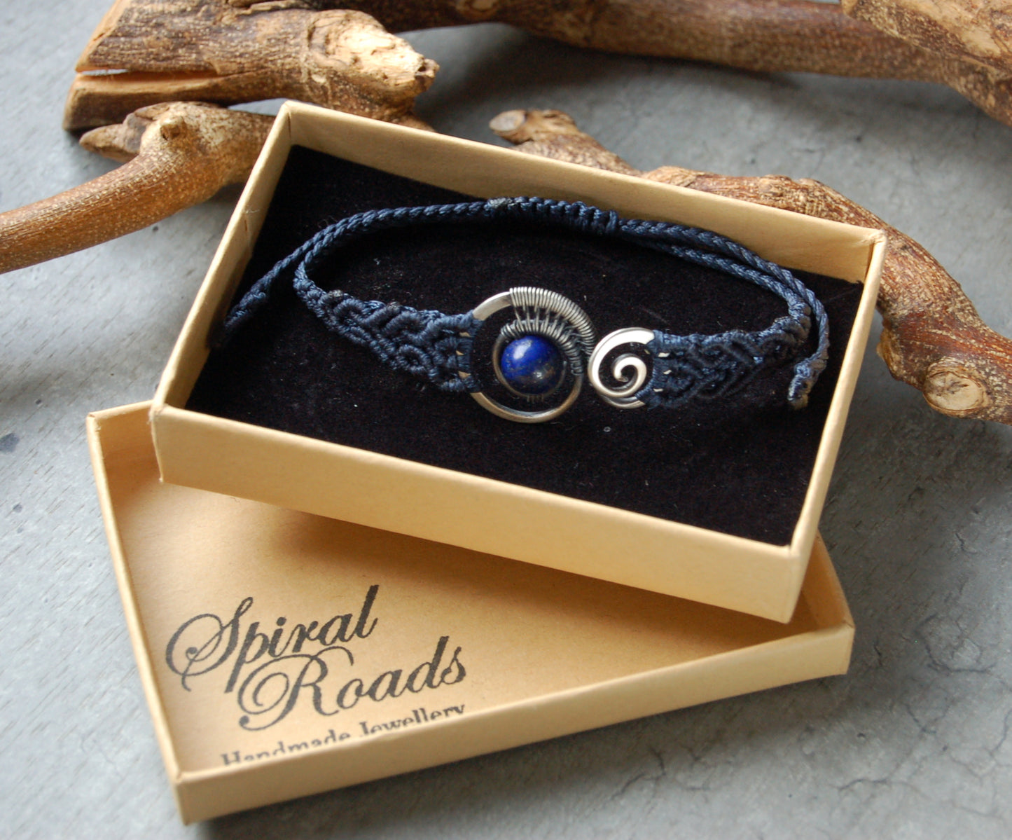Blue macrame bracelet with Silver