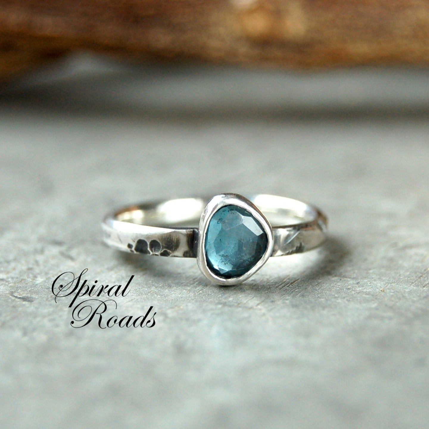 Blue Topaz ring in sterling silver