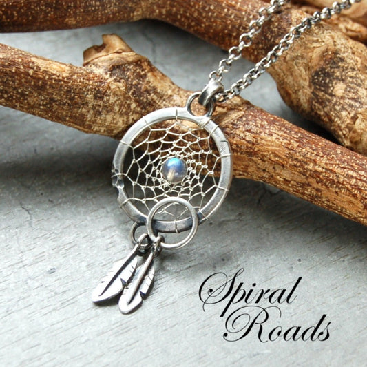 Silver dream catcher pendant with Labradorite