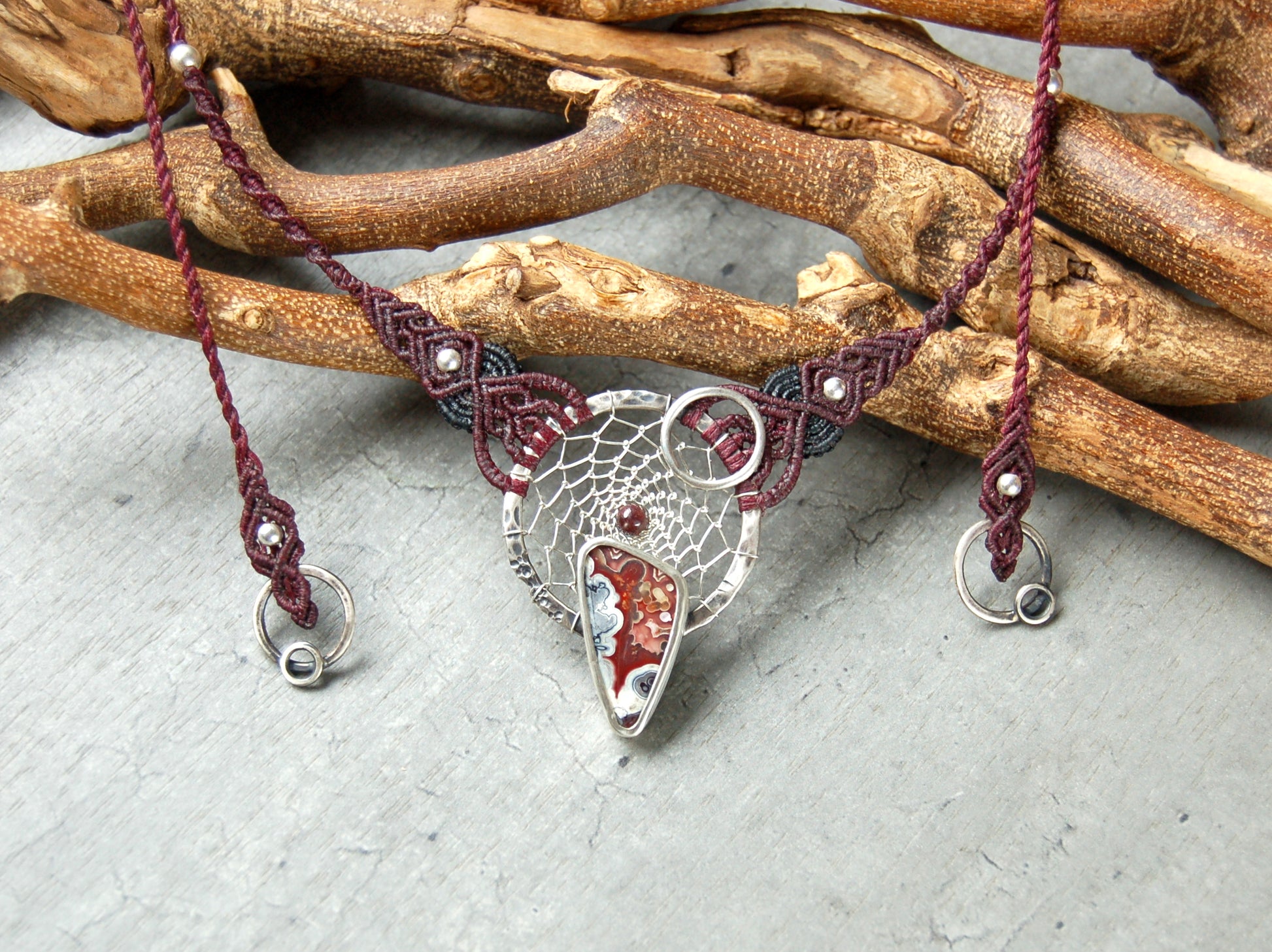 macrame necklace with agate gemstone and silver dream catcher