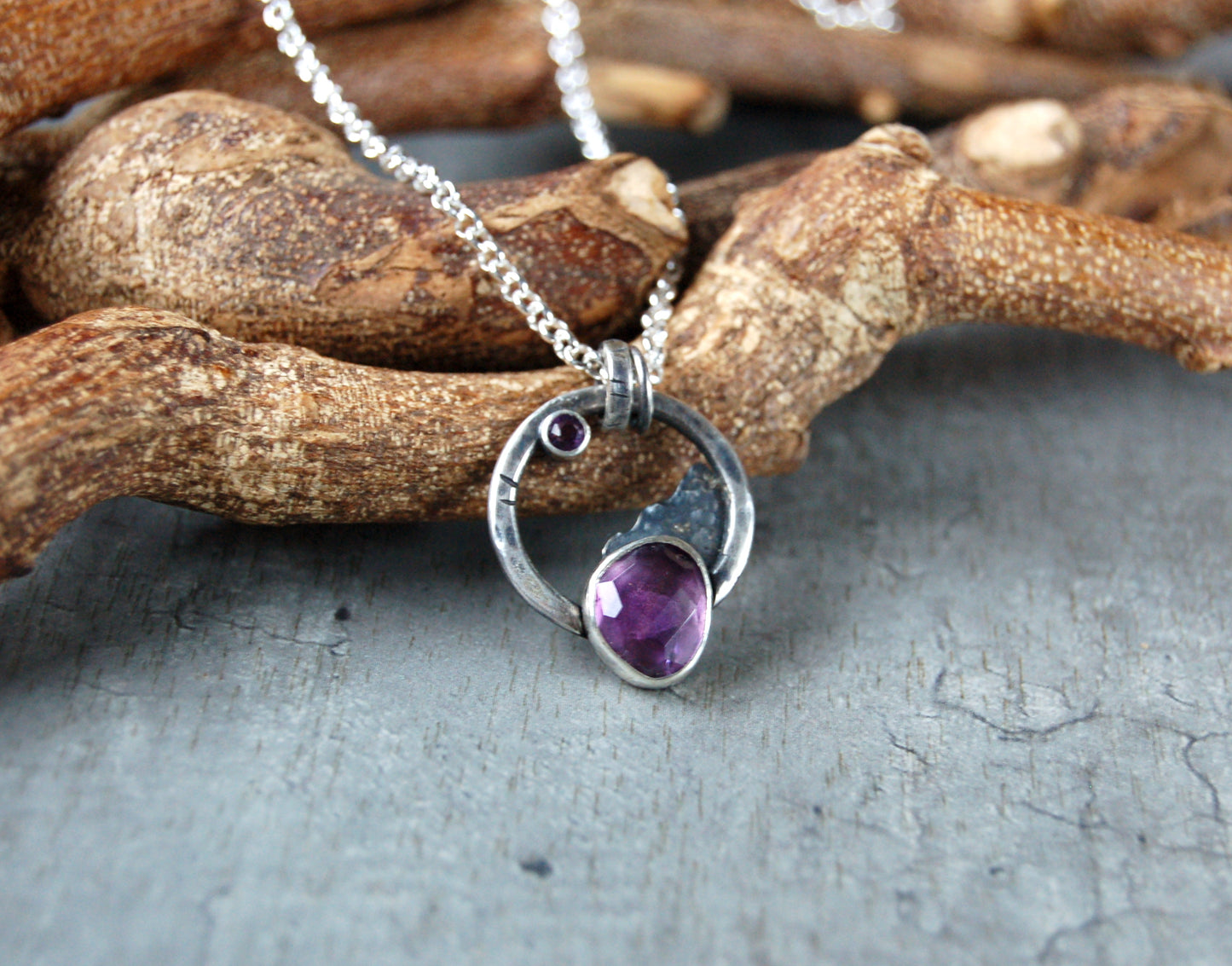 'Spacious' Pendant with Amethyst
