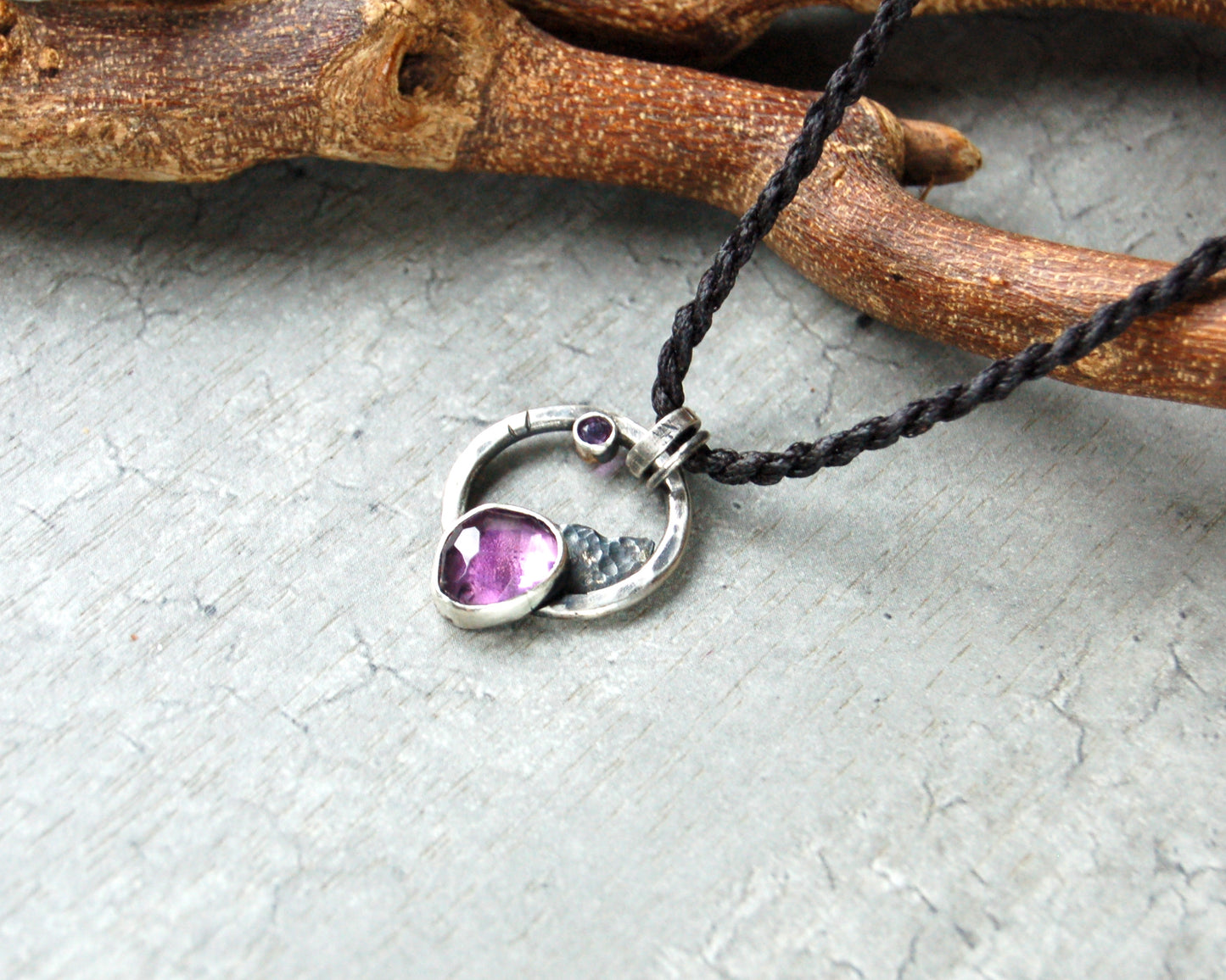 'Spacious' Pendant with Amethyst