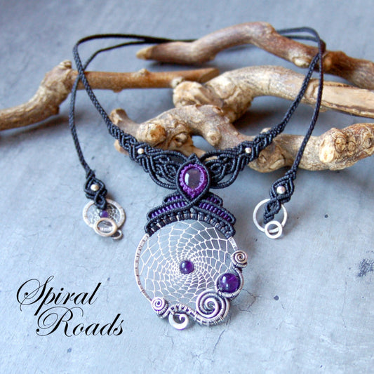 Dream catcher necklace with amethyst